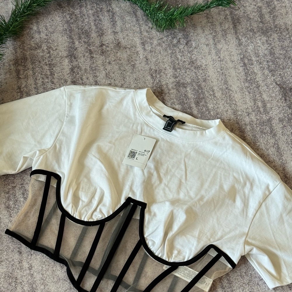 Express White and Black Mesh Detail Crop Top - Picture 2 of 3